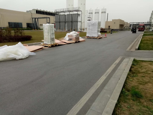 通威，激光摻雜機，卸車，拆箱，搬運入場